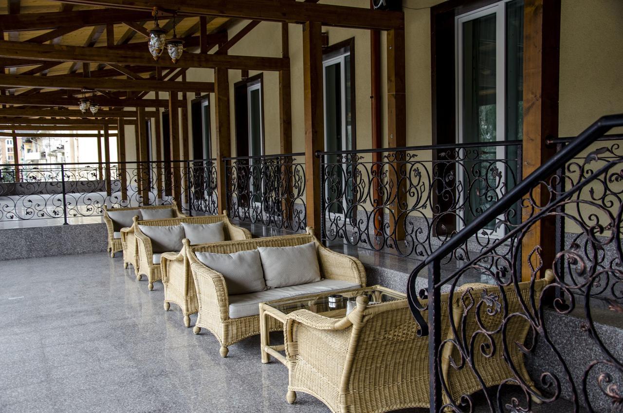 Rubis Hotel Rudozem Exterior photo